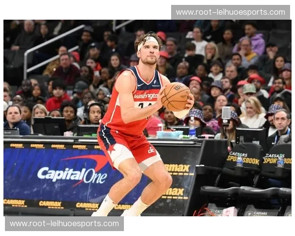 奇才防守轮转速度慢 给魔术外线射手过多空位出手机会